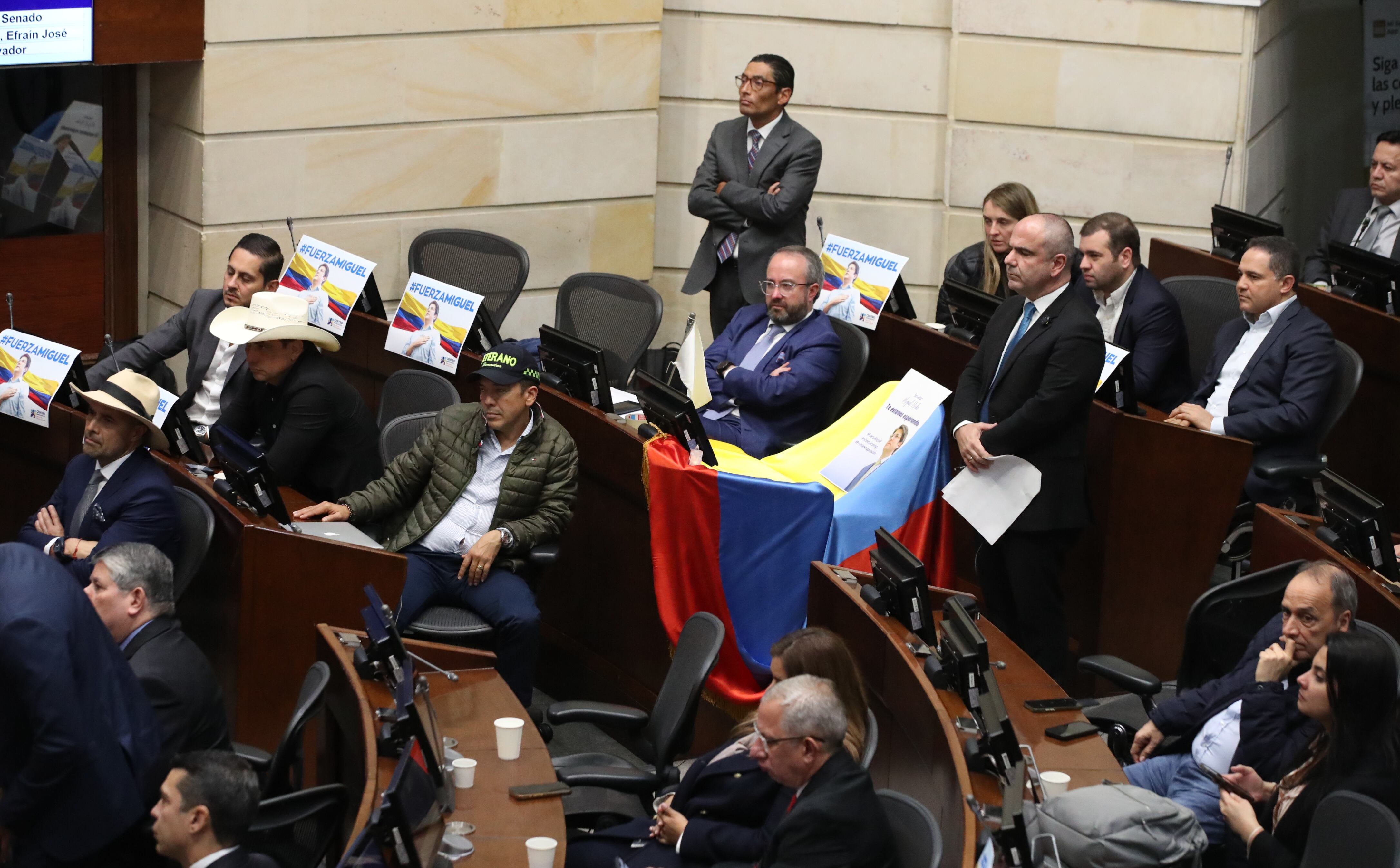 Centro Democrático en acto de solidaridad tras el atentado en contra del Senador Miguel Uribe Turbay