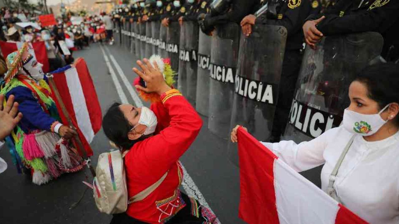 Congreso de Perú eligió a Francisco Sgasti como nuevo presidente