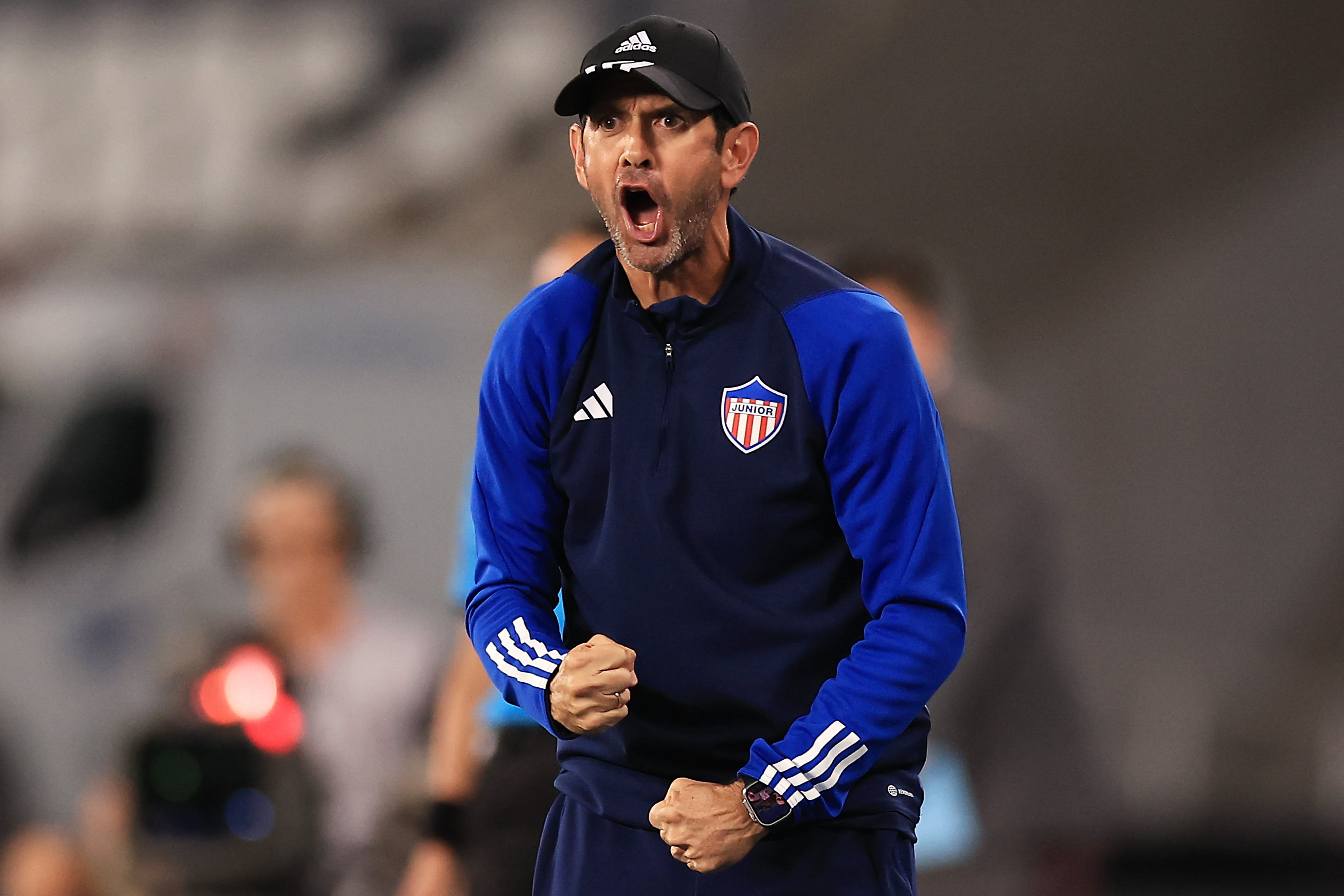 RIO DE JANEIRO, BRAZIL - APRIL 03: Arturo Reyes, head coach of Junior reacts during the Copa CONMEBOL Libertadores 2024 group D match between Botafogo and Junior at Estadio Olímpico Nilton Santos on April 03, 2024 in Rio de Janeiro, Brazil.  (Photo by Buda Mendes/Getty Images)