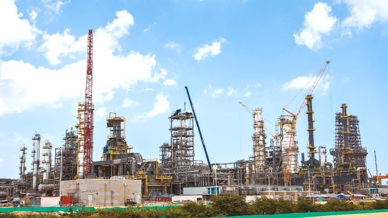 Las obras han generado 1.155 empleos, de los cuales el 91 % corresponden a mano de obra para los cartageneros.