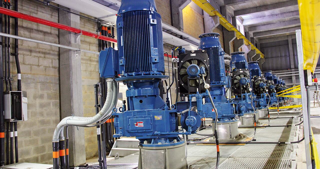 Esta megaobra generó alrededor de 1.800 empleos directos de ocho nacionalidades. Además, es un monstruo tecnológico que cuenta con 30 hectáreas, 7.000 planos y 5.590 equipos eléctricos, mecánicos y de control.