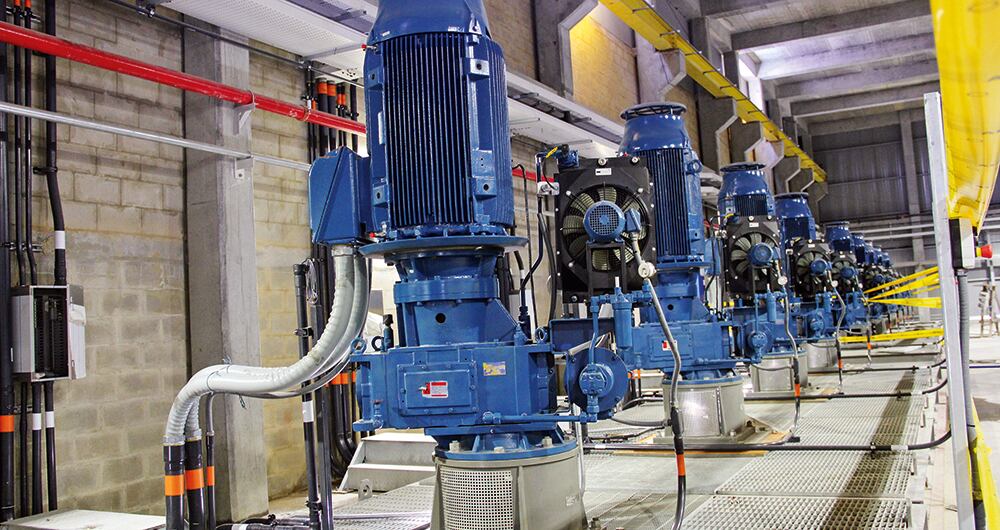 Esta megaobra generó alrededor de 1.800 empleos directos de ocho nacionalidades. Además, es un monstruo tecnológico que cuenta con 30 hectáreas, 7.000 planos y 5.590 equipos eléctricos, mecánicos y de control.