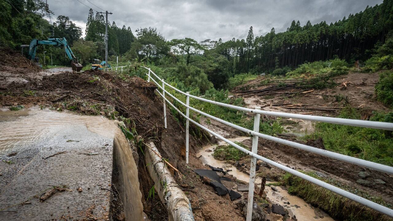 Por el tifón se registraron vientos de hasta 234 kilómetros por hora.