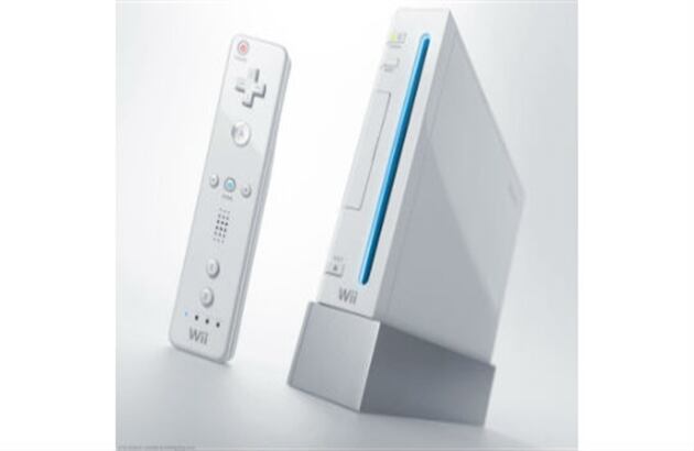 Cuando Nintendo se vio amenazado por el X-box y el Play Station 3, decidió lazar un producto diferenciador. Por lo que creo Wii, la cual tiene un control inalámbrico, que se conecta a la consola sin necesidad de tener cables. 
