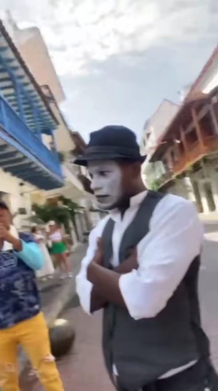 Pelea de mimos en Cartagena