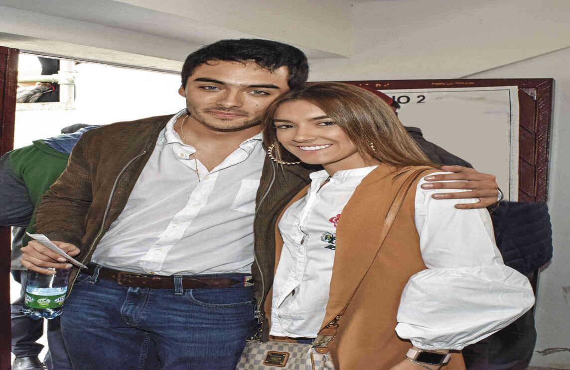 Alejandro Uribe y Camila Vives forman parte de la nueva generación de taurófilos