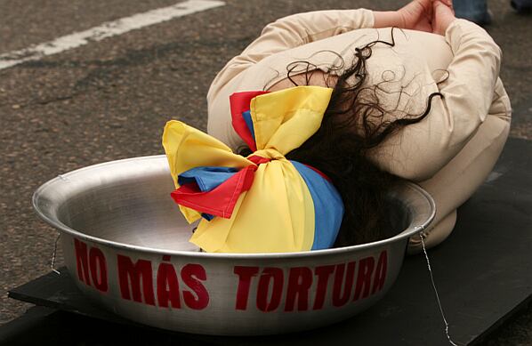 El 6 de marzo hubo por todas partes expresiones artísticas que pusieron en escena las atrocidades de la violencia del país. 
