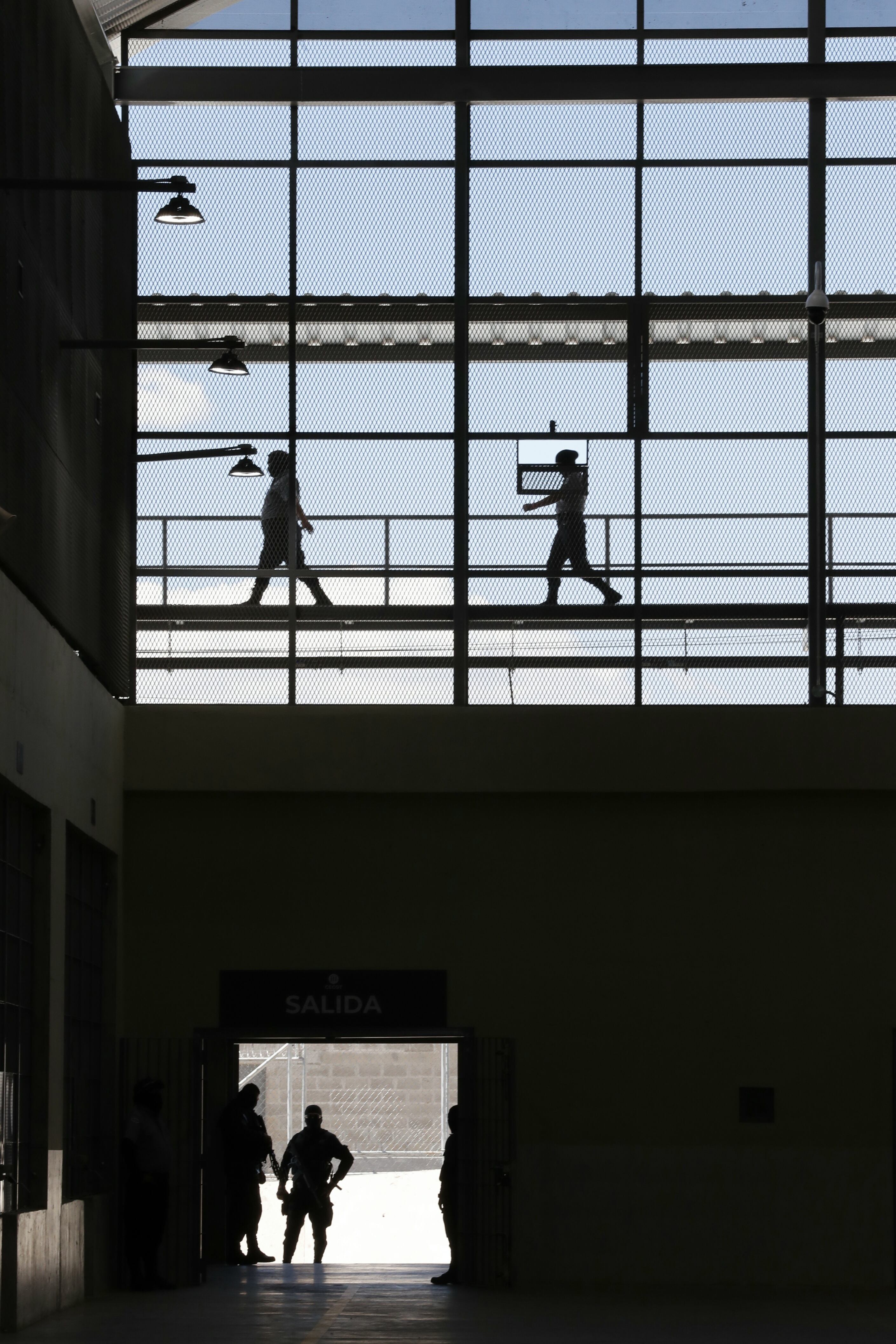 Centro de Confinamiento del Terrorismo" (CECOT)