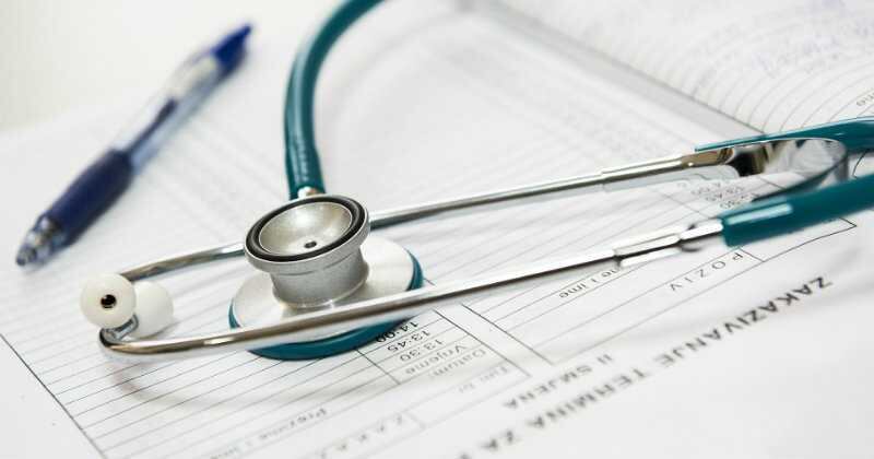 Los menores de edad empezaron a tener dificultades para respirar y dejaron de reaccionar, según relataron sus familiares.