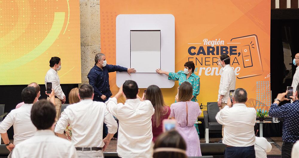 El presidente Iván Duque presidió la entrada en operación de las nuevas empresas de energía. “Con esto acaba la horrible noche”, dijo en medio de un discurso optimista.