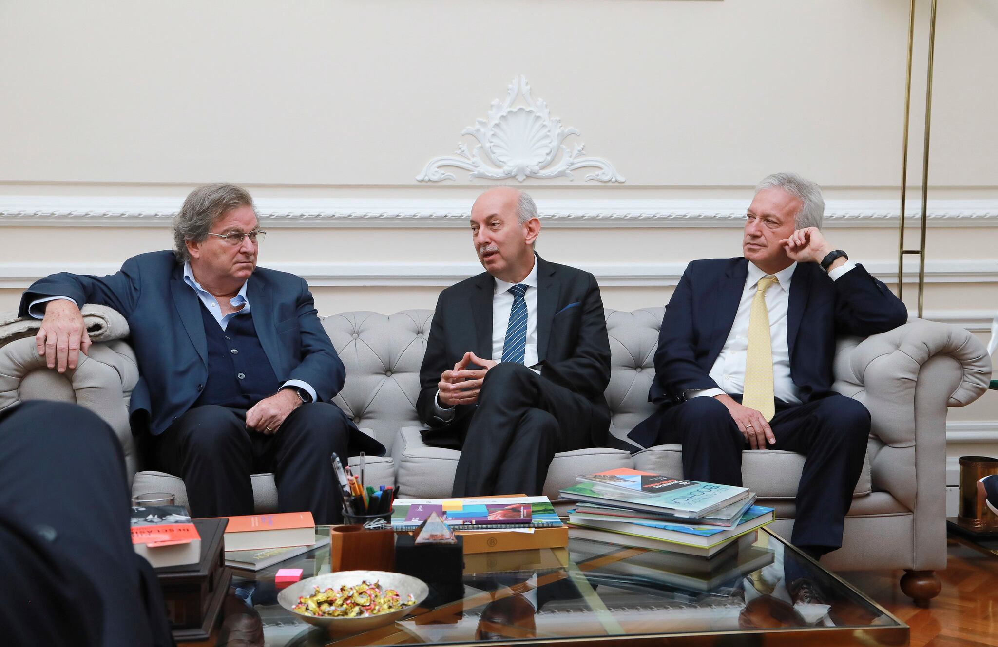 Los grandes empresarios del país, el grupo GEA y los Gilinski, se reunieron en la Casa de Nariño con el presidente Petro.
