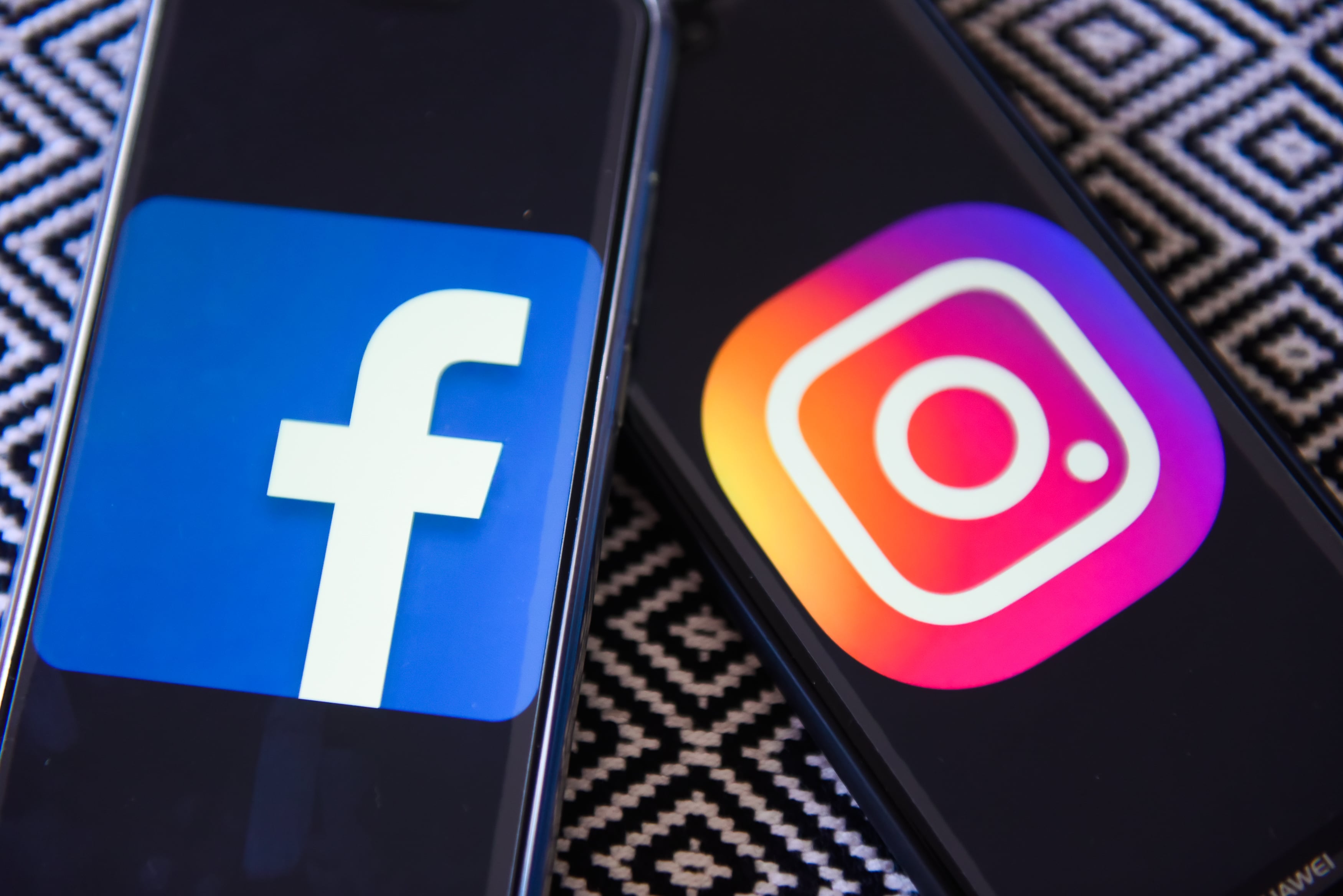 Meta podría recibir una multa de hasta el 6 % de su facturación por Facebook e Instagram.