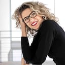 Desde 2016 escribe su columna semanal en El Tiempo, y ese mismo año fue un éxito en las librerías del país con El hombre del teléfono..