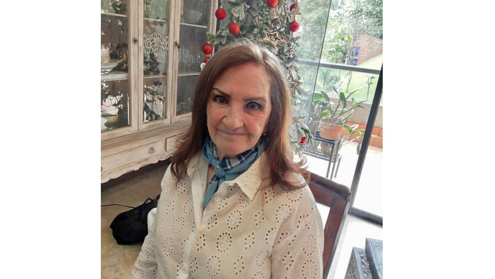 Ella es Edilma Pérez, la verdadera azafata de 'Secuestro del vuelo 601', a quien interpreta Mónica Lopera