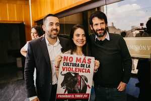 Congresistas Alejandro García, Esmeralda Hernández y Juan Carlos Losada.