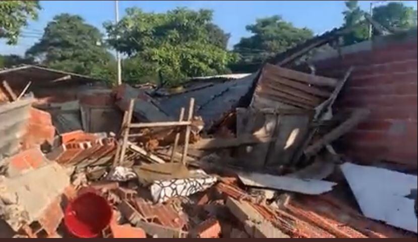 Fuertes lluvias ocasionaron el colapso de varias viviendas.