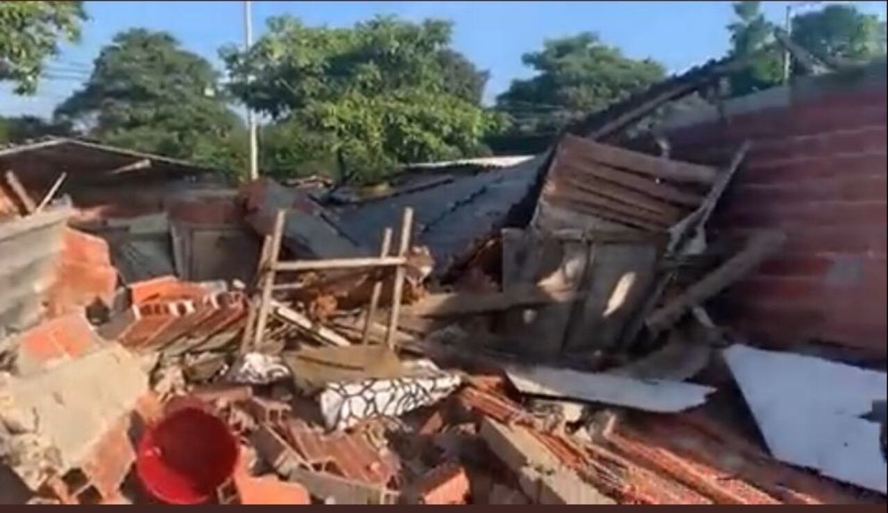 Fuertes lluvias ocasionaron el colapso de varias viviendas.