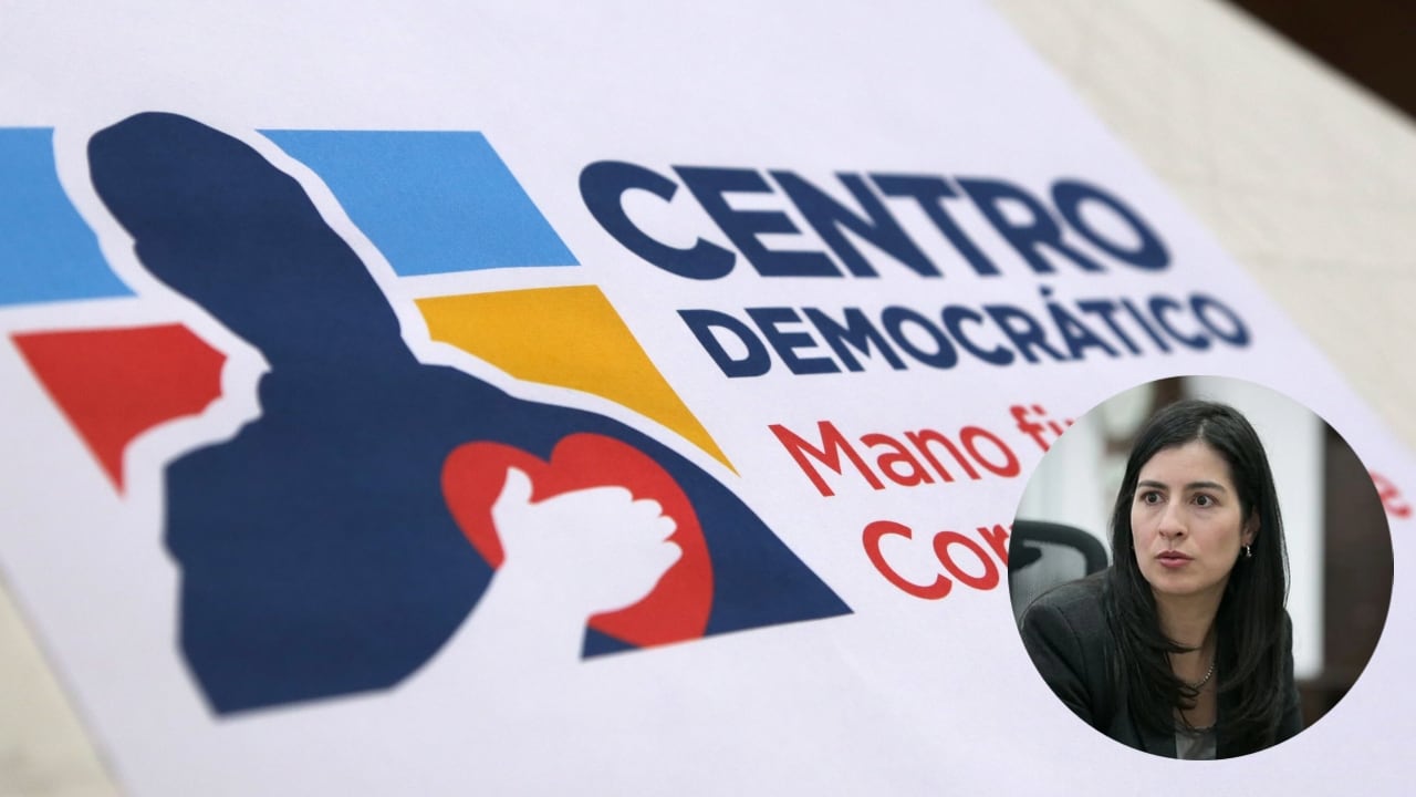 En otro mensaje, Vallejo indicó que en una democracia seria esto jamás debería ocurrir.