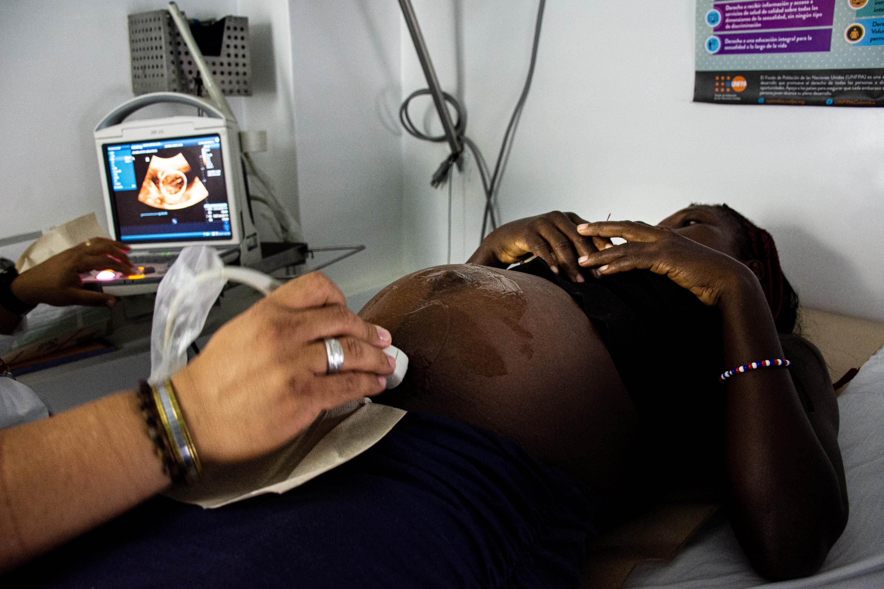 El chequeo después del parto es importante para determinar la salud de la madre