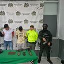 Estos son los dos capturados con un fusil en el sur de Barranquilla.