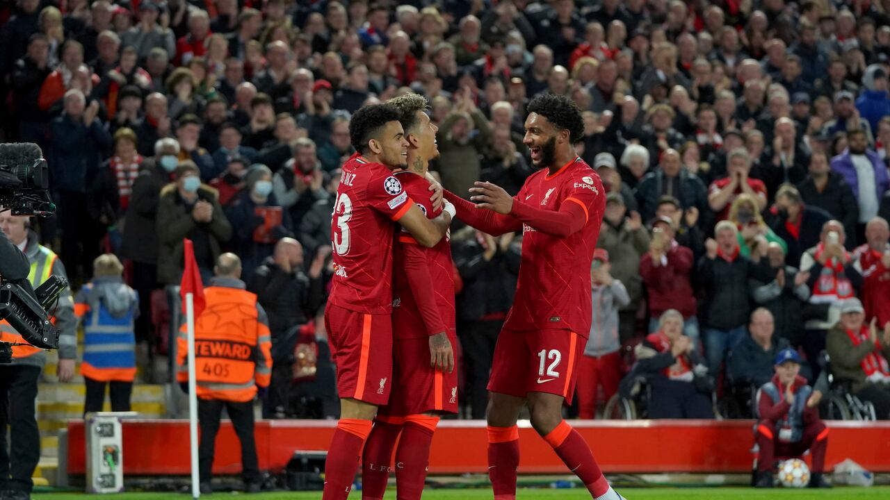 Roberto Firmino fue la gran figura del partido de vuelta ante Benfica