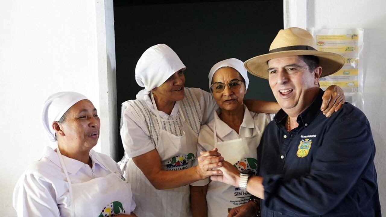 A través de Risaralda sin Hambre se entregaron 100.044 mercados sociales, 28.328 refrigerios o complementos nutricionales y 24.405 paquetes de alimentos que beneficiaron a 4.881 adultos mayores.