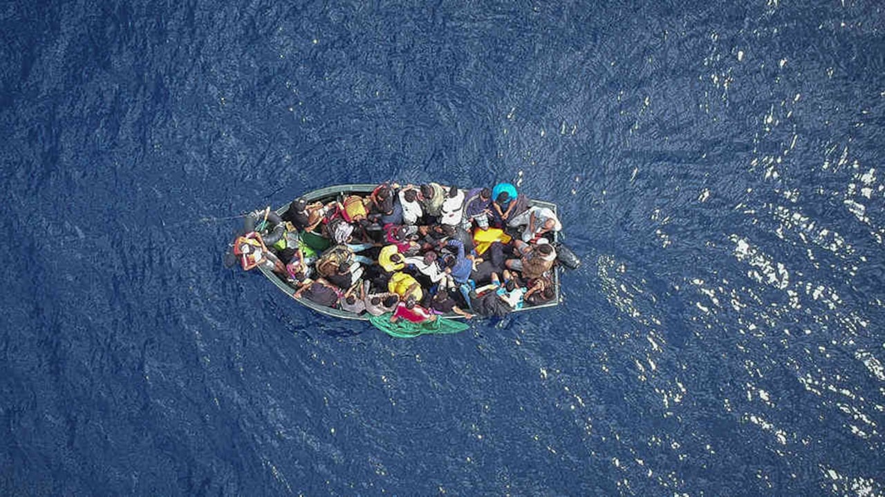 El primer ministro italiano, Giuseppe Conte, cerró los puertos de su país para evitar el acceso de las embarcaciones que rescataban migrantes en las costas cercanas.