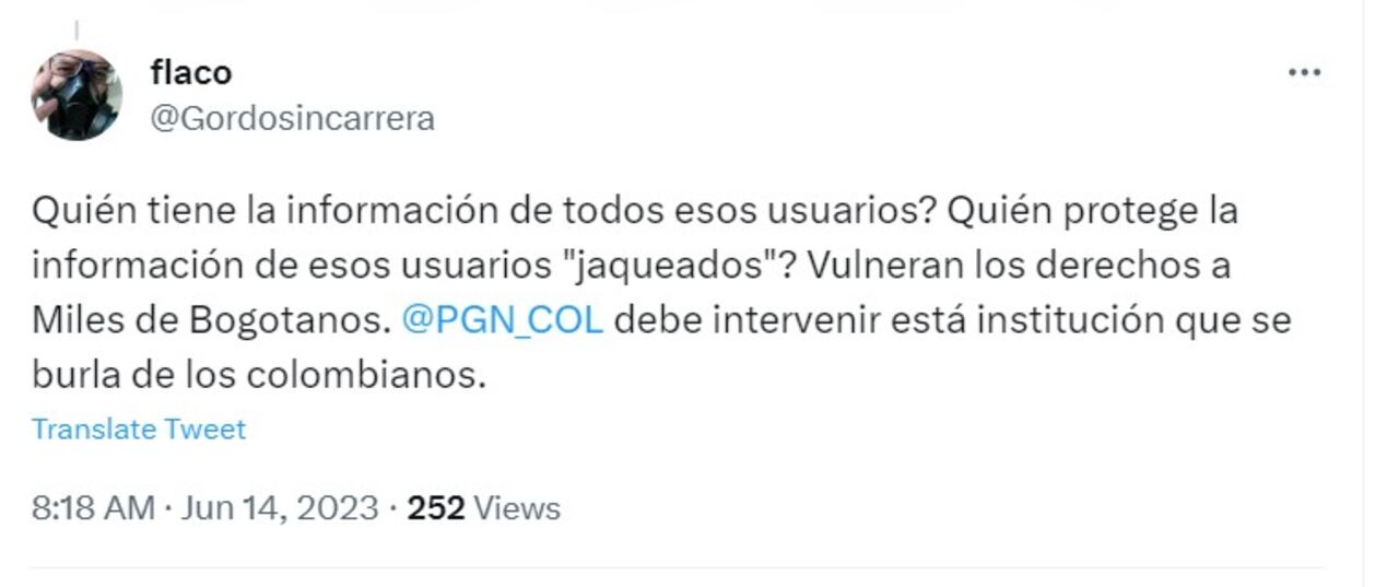 Captura de pantalla de tweets ciudadanos por caos en secretaría de movilidad