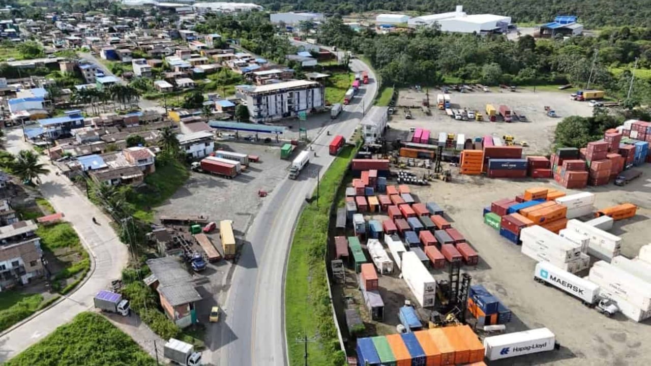 Vía alterna a Buenaventura.