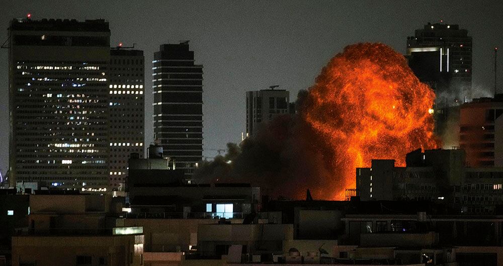 “Irán logró acumular suficiente para nueve bombas atómicas y estaban a punto de comenzar la parte de la ojiva”.