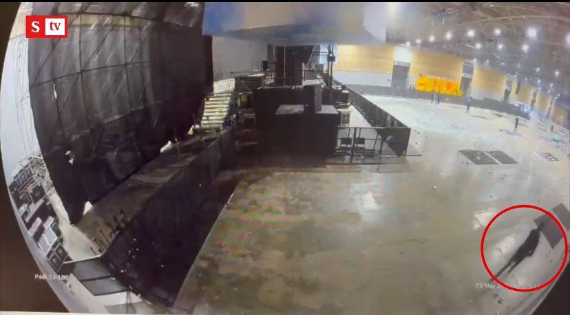 Estos son los videos de seguridad de Corferias que muestran a Carlos David Ruiz, el joven que murió en un tanque de agua.