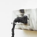 Dejar algunos electrodomésticos conectados puede causar graves accidentes.