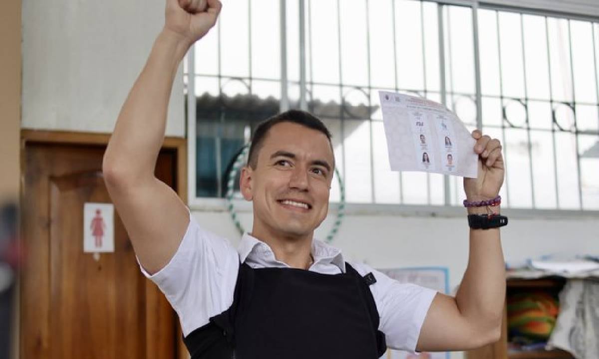 Daniel Noboa acudió a votar