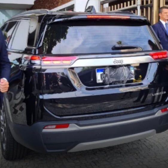 Incautan camionetas de la comitiva de Taylor Swift en Rio de Janeiro; ¿por qué?