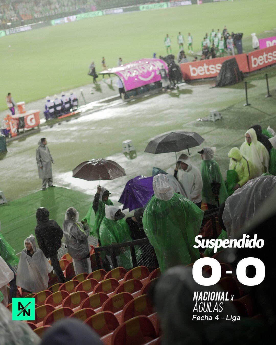 El partido se suspendió a la media hora de haber empezado.