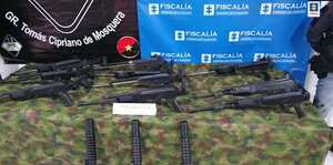 La Fiscalía capturó al llamado Gurú de las armas que en su propia casa y en el noroccidente de Bogotá desarrolla armas para el Clan del Golfo, las Farc y el ELN.