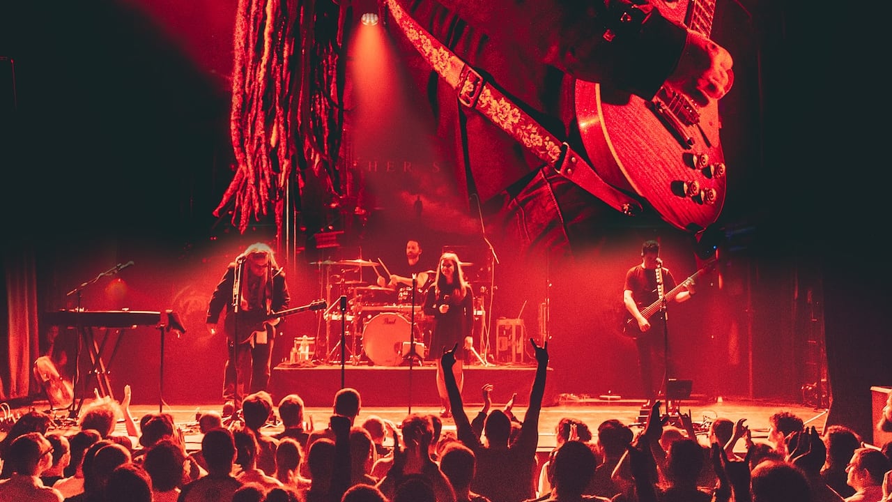 Weather Systems es el nuevo proyecto de Daniel Cavanagh, y no exageramos al decir que suena increíble.