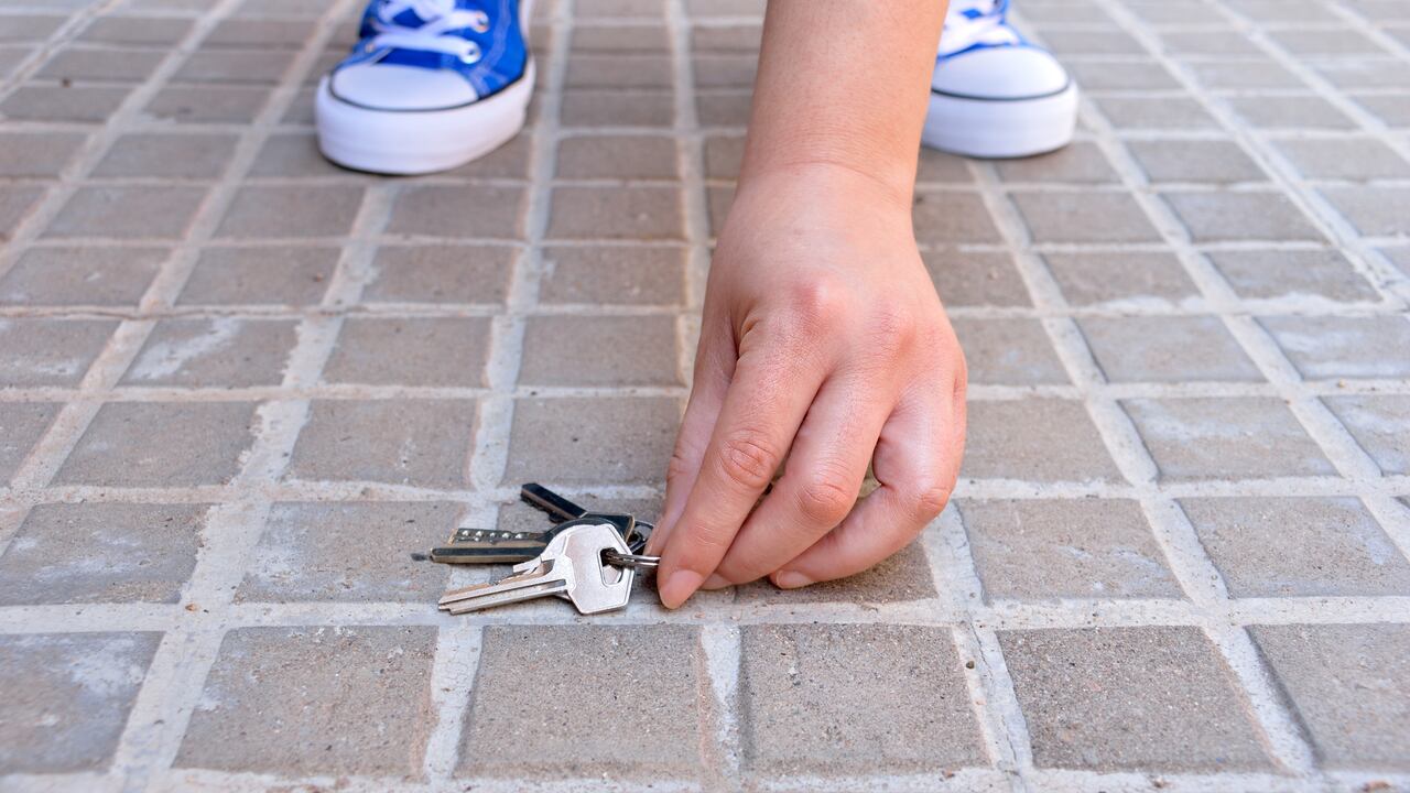 Algunas personas creen que el encontrar unas llaves en la calle tiene un significado especial.