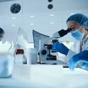 Laboratorio y científicos (Getty)