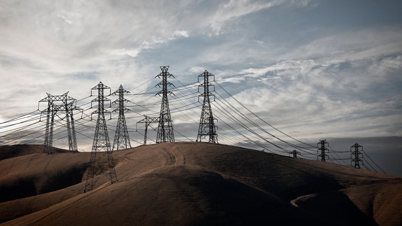 Cables de energía / Energía eléctrica / Alta tensión / Energía