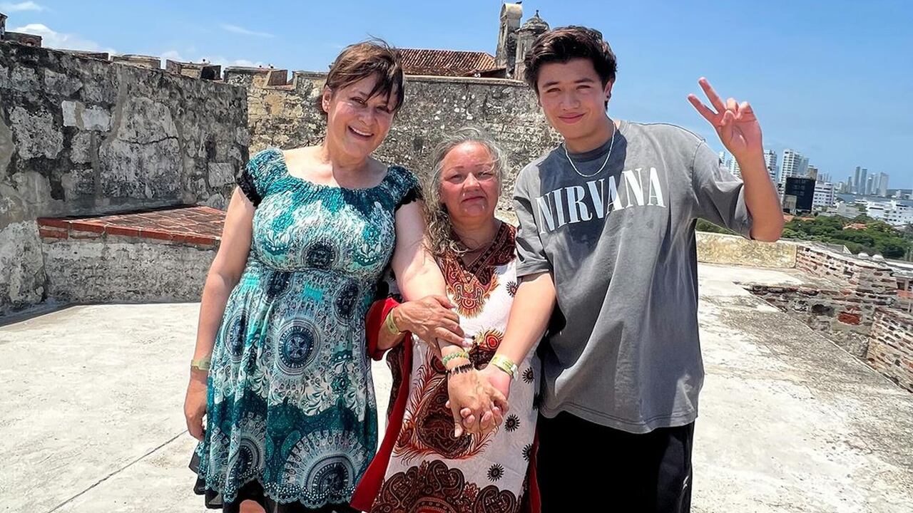 La mamá de Jim ha sido una gran aliada en la reconquista de Alina. Foto: Instagram @jimvelasquezoficial.