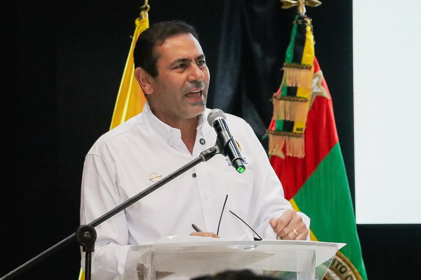 MG (R) Juvenal Díaz Mateus, gobernador de Santander.