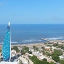 El faro tiene una altura de 70 metros