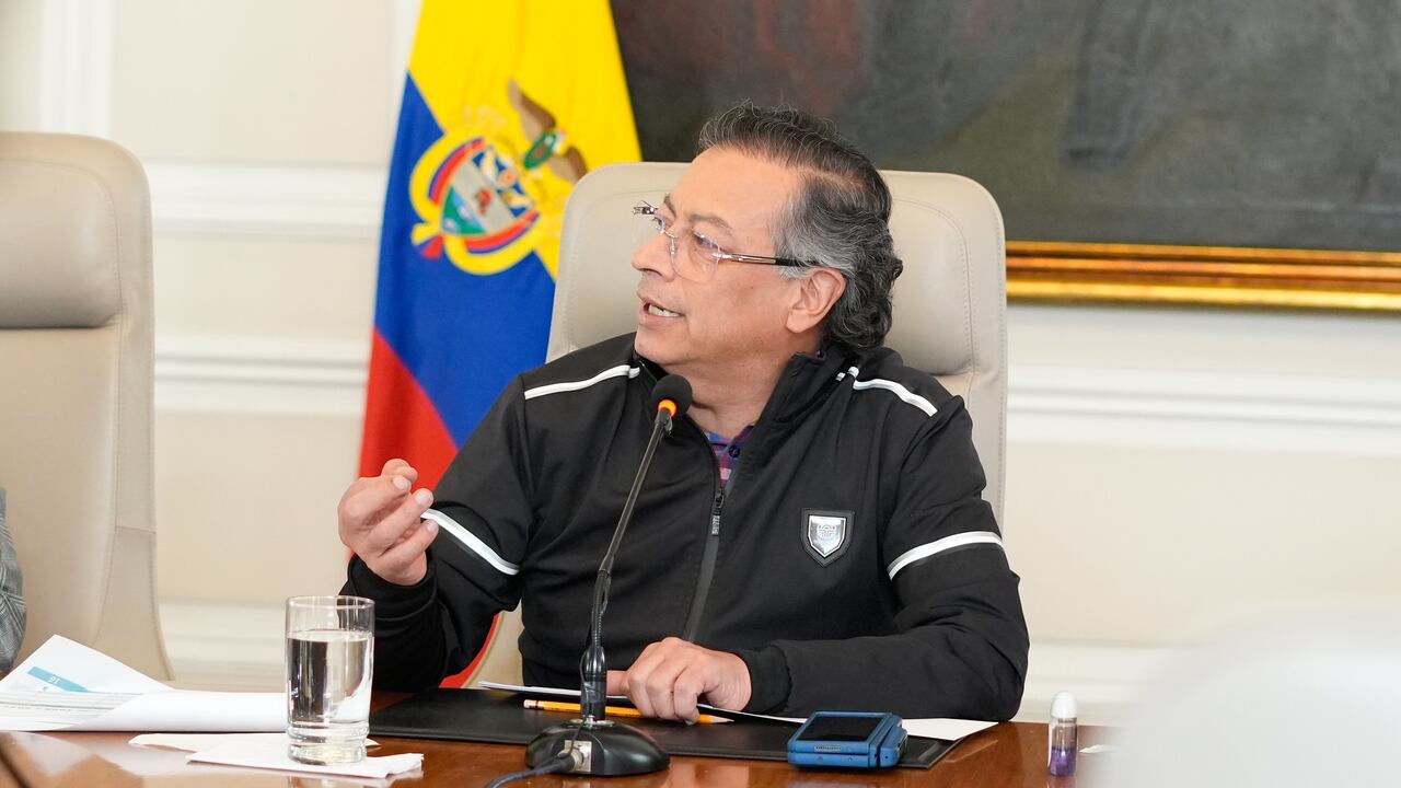Gustavo Petro en su consejo de ministros.