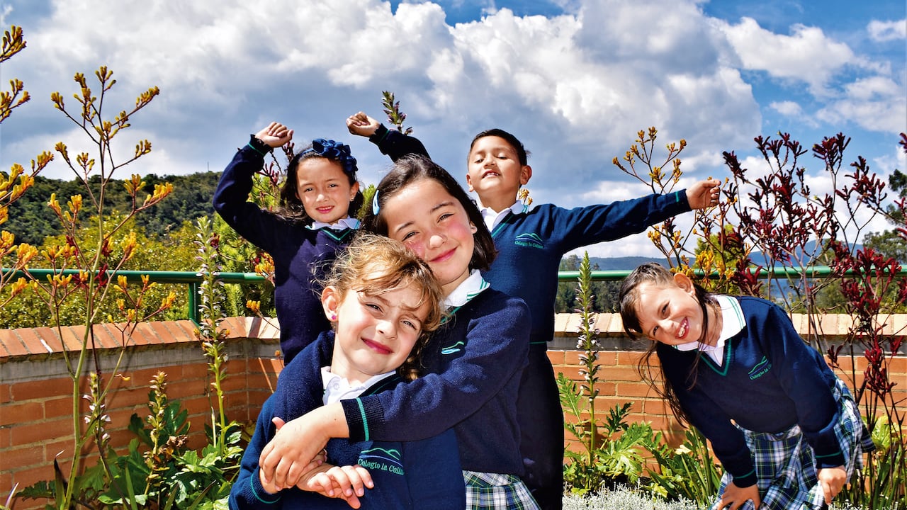 El colegio imparte una educación basada en la pedagogía activa, en la que el alumno le encuentra utilidad al conocimiento.