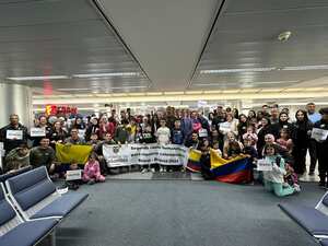 105 personas llegarán a Colombia en un vuelo humanitario procedente de Beirut, capital de Líbano.