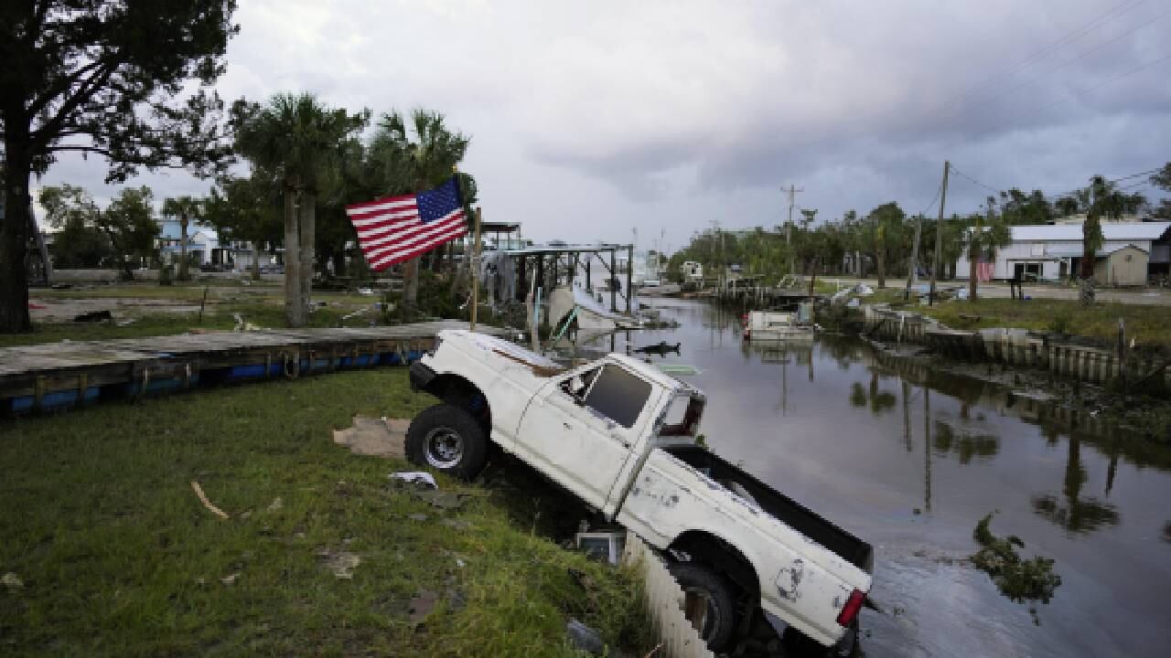 Consecuencias del huracán Idalia por Florida (imagen de referencia, no alude al vehículo en mención).