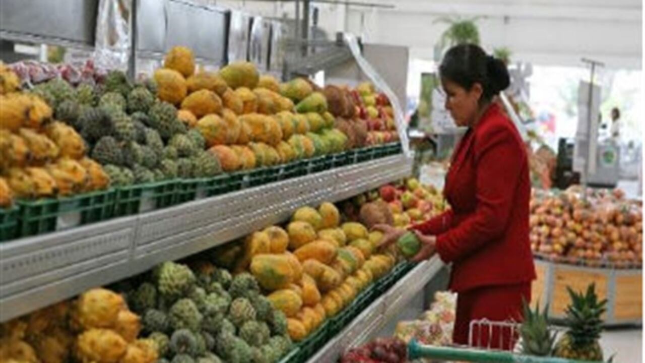 Uno de los atractivos para los consumidores es la comodidad, la cercanía y los precios que se ofrecen en los fruver.