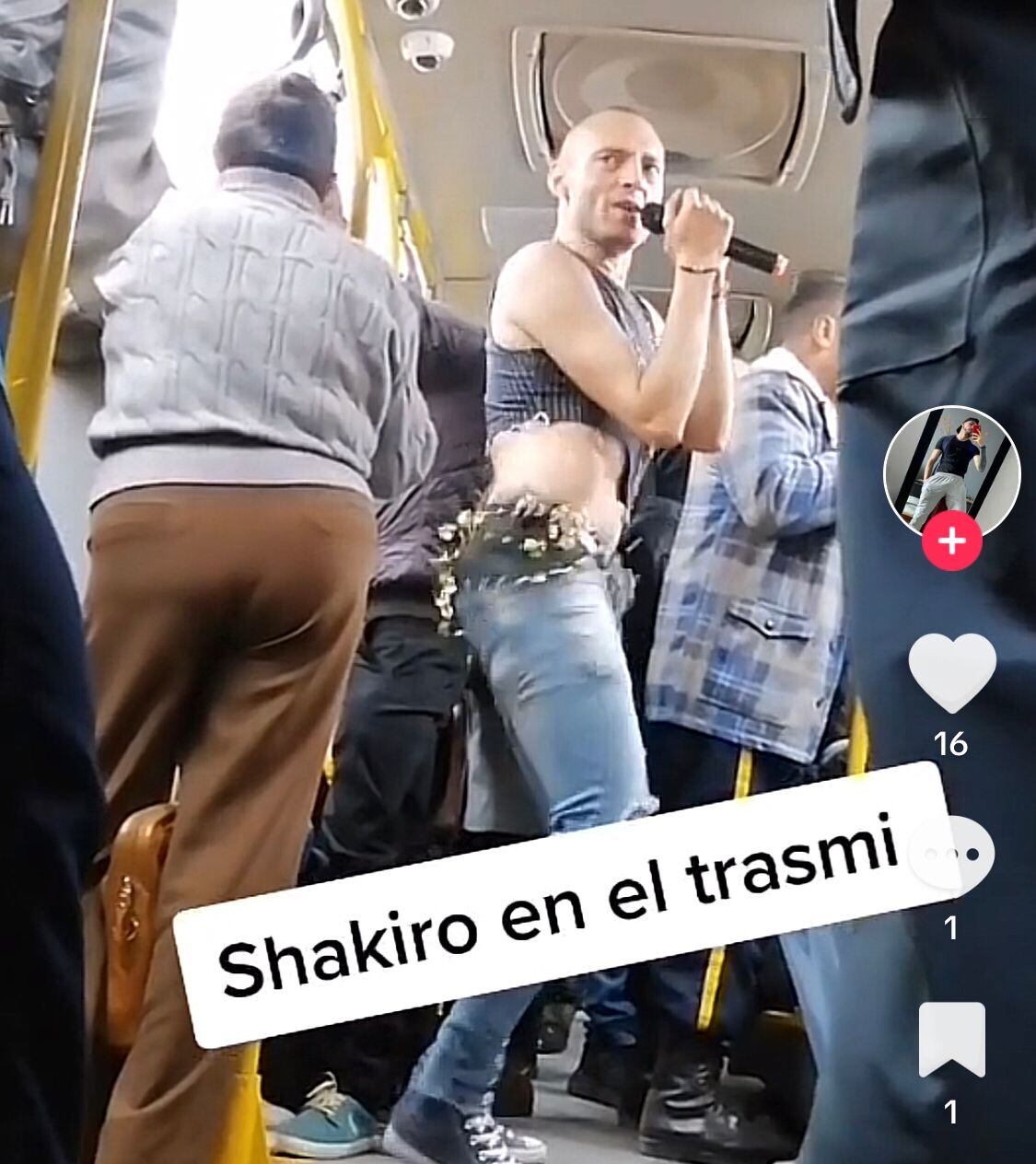 Shakiro en Transmilenio