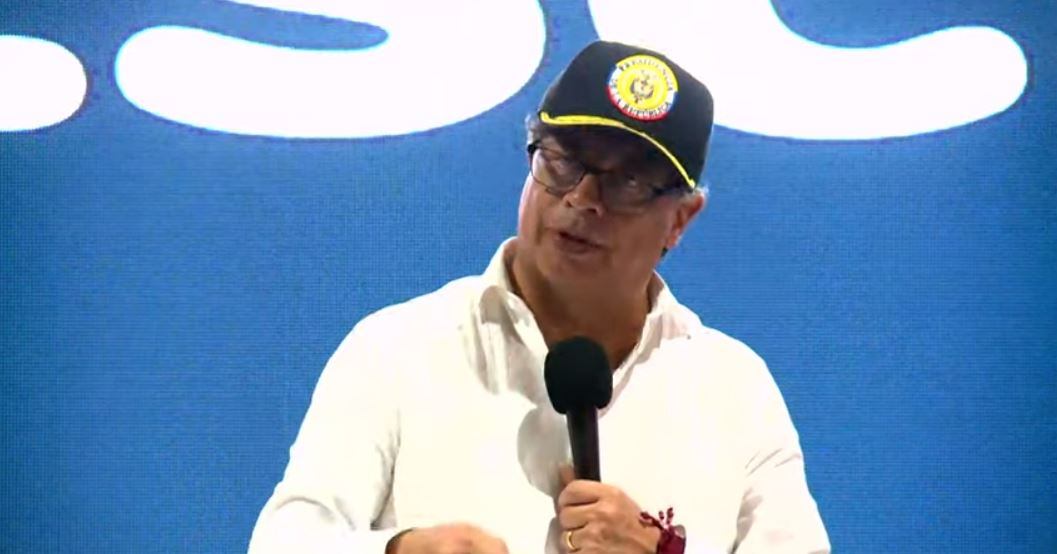 El presidente Petro dice que ya hay un borrador para esa propuesta